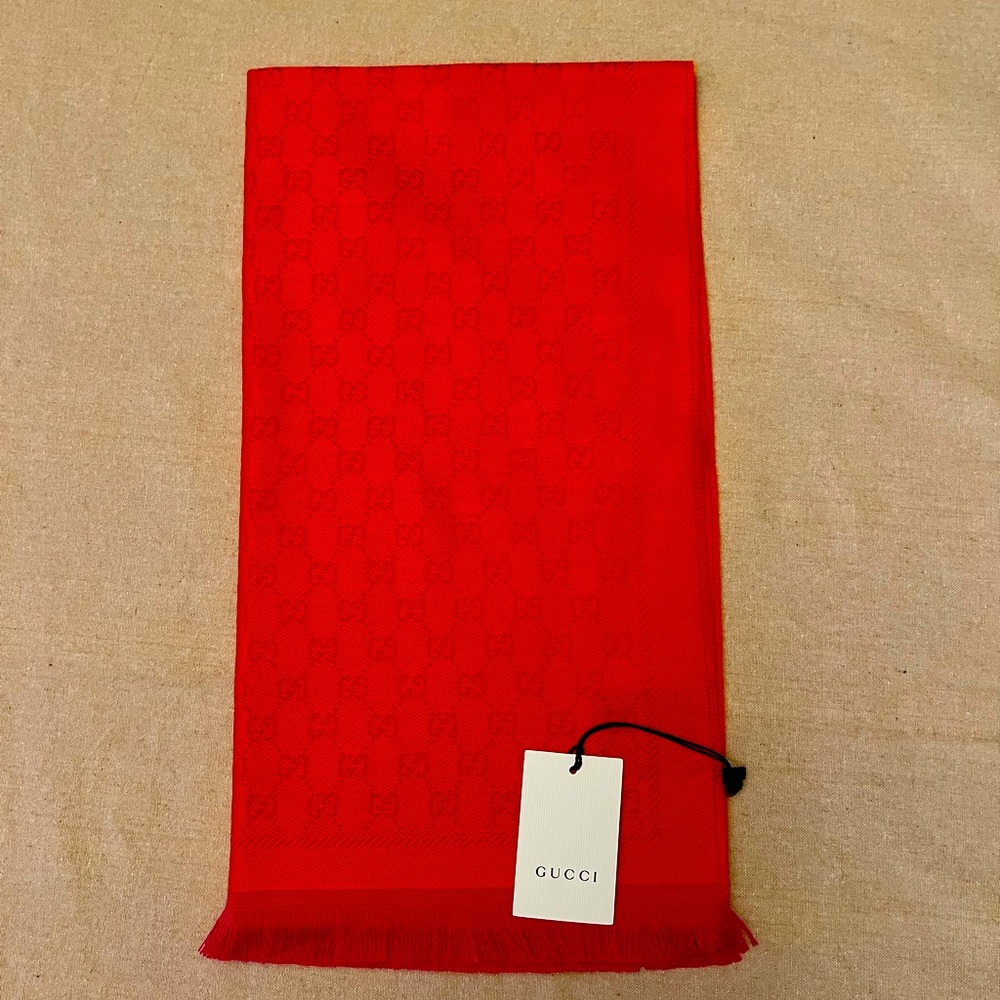 Gucci Women Wool Scarf NWT